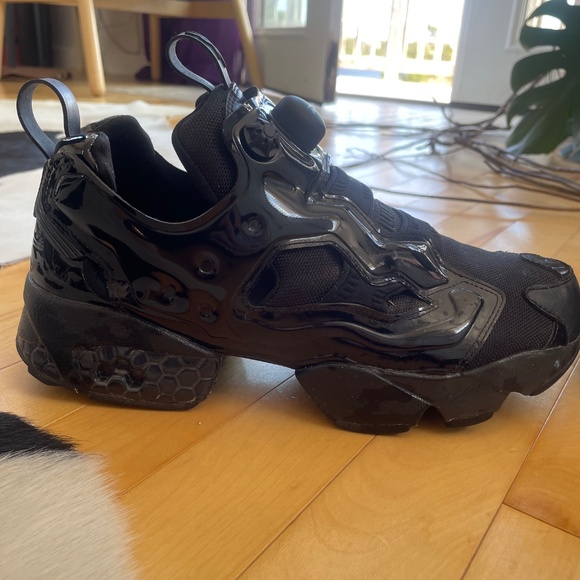 Juun.J Black Reebok Edition Instapump Fury OG Sneakers - Picture 5 of 9